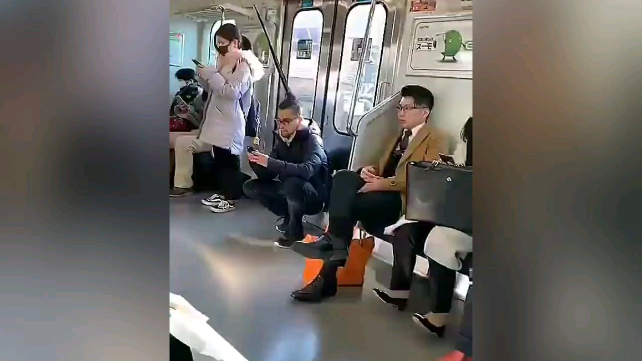 这个发型太狠了!